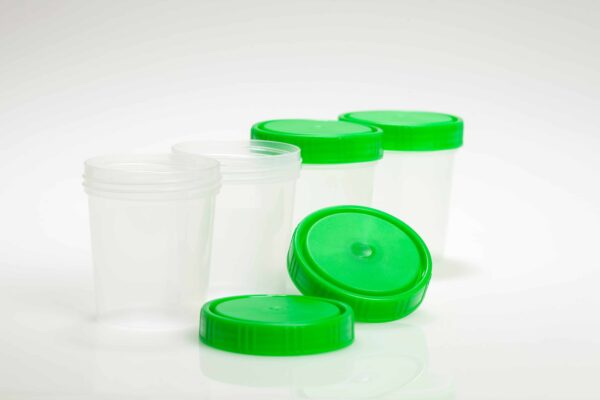 Plastic Beaker with green lid - 10 stk Plastbeger med grønt lokk